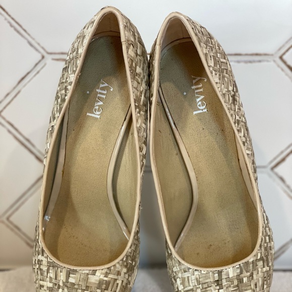 Levity 8m 5”heels - Picture 4 of 4